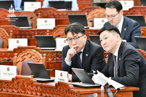 Г.Тэмүүлэн: Сангийн яам хуулийн хулгайгаар мэргэшчихлээ